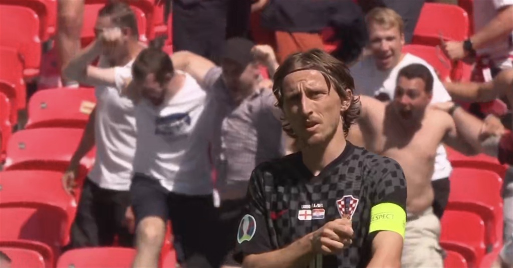 力和自信的 力和自信的